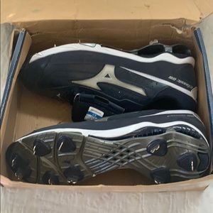 Mizuno baseball cleats